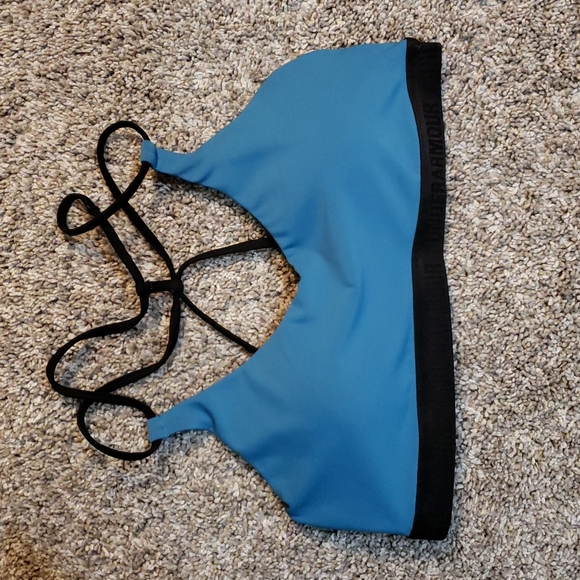 Under Armour Other - Under Armour Sports Bra